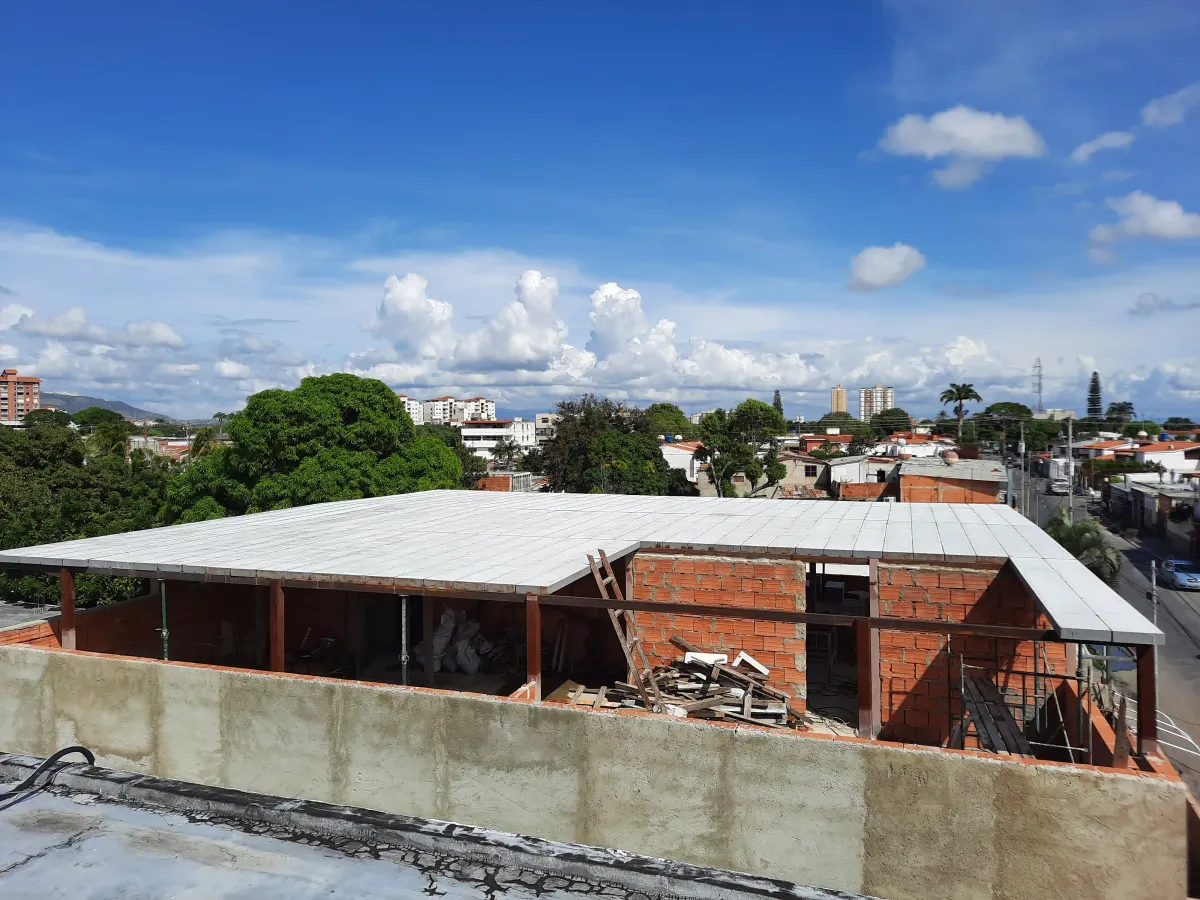 ESPACIO COMERCIAL