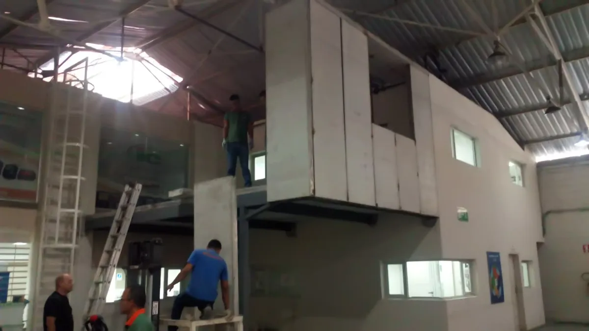 OFICINA IC — imagen 2 de 4